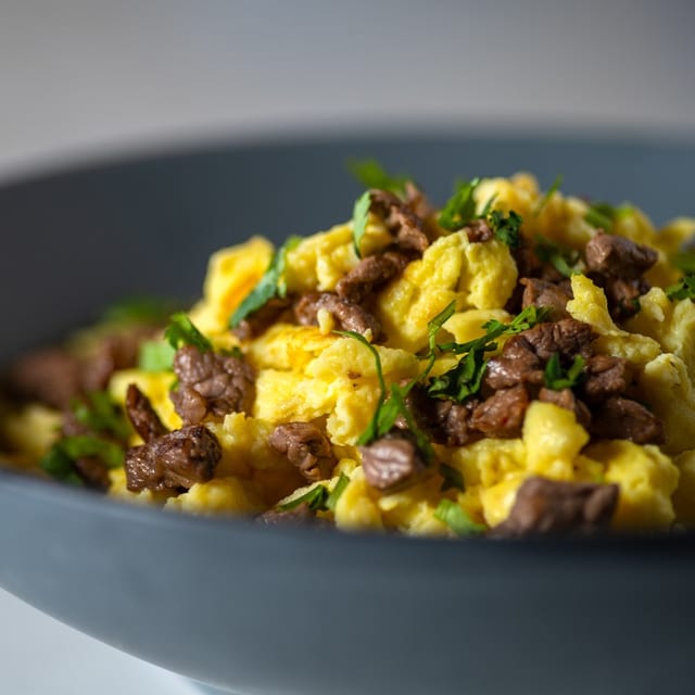 Huevos Aporreados with Sirloin.